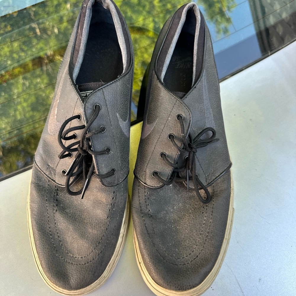 Nike Black and Gray Janoski Shoes (Size 12)